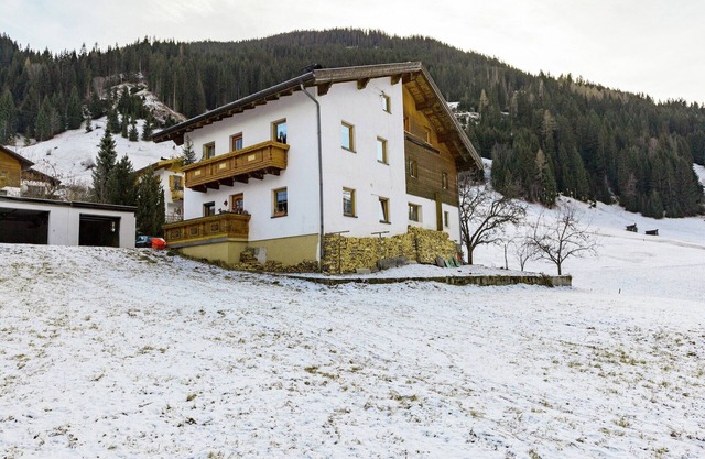 Apartment in See near Ski Slopes