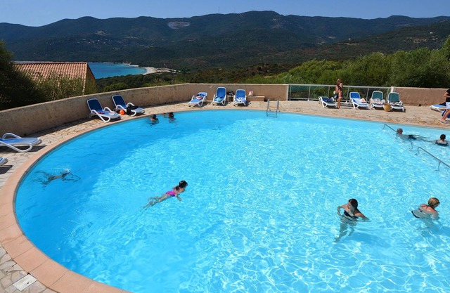 Apartment in Serra-di-Ferro with Bay Views