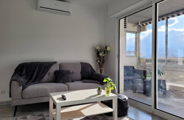 Apartment in the center of Aubagne (near Calanques Cassis beaches)