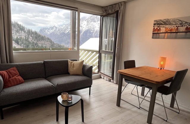 Apartment in the heart of Oz Station *ski*bike*hike