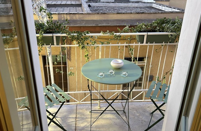 Apartment 'Zizzi' with Private Terrace, Wi-Fi and Air Conditioning