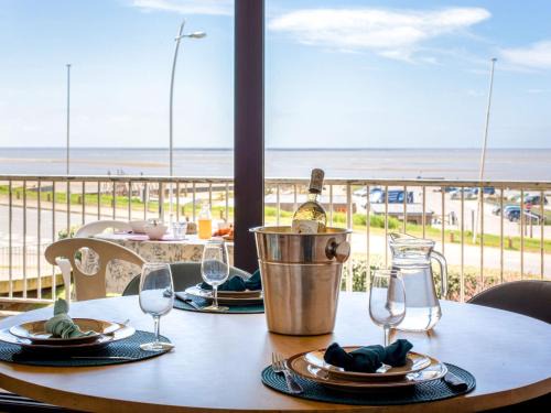 Apartment Le Bellevue by Interhome