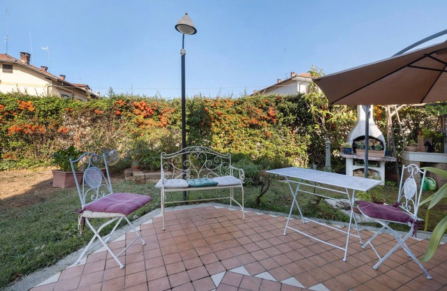 Apartment 'La Dimora Nel Roero With Patio' with Private Terrace, Wi-Fi and Air Conditioning