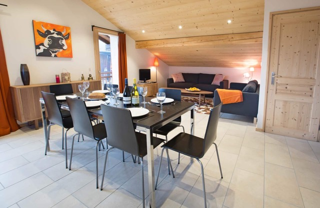 Apartment la Ranche, Montriond. 3 bedrooms, sleeps 7 people