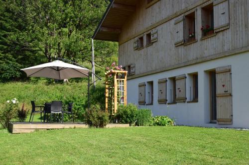 Apartment La Tibolire