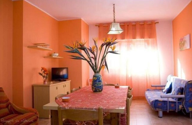 Apartment 'Le Magnolie 14 - 2° Piano' with Sea View, Wi-Fi and Air Conditioning