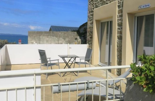 Apartment Les Sternes (PGX304) in Planguenoual - 2 persons, 1 bedrooms