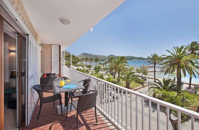 Apartment 'Maina' with Sea View, Wi-Fi and Air Conditioning