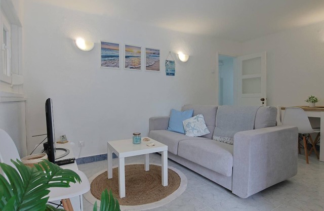 Apartment 'Maria's House' with Private Terrace and Wi-Fi