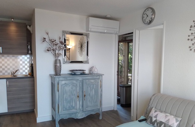 APARTMENT/MAZET PANORAMIC SEA VIEW