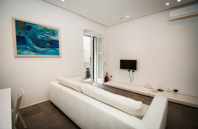 Apartment Mediterraneo 3 by Arbaspàa - Luxury Apartment in Manarola