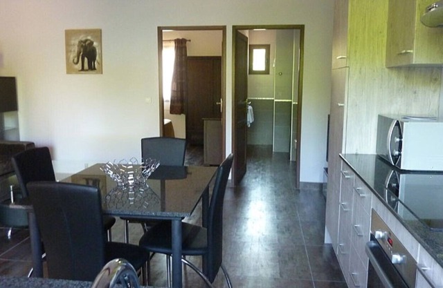 Apartment N ° 5 WITH TERRACE AND PRIVATE PARKING - AIR CONDITIONING reversible