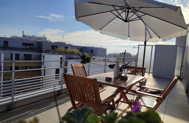 Apartment near Paris ORLY CDG Terrace parking