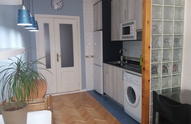 Apartment near Plaza Mayor, free wifi, air condition.