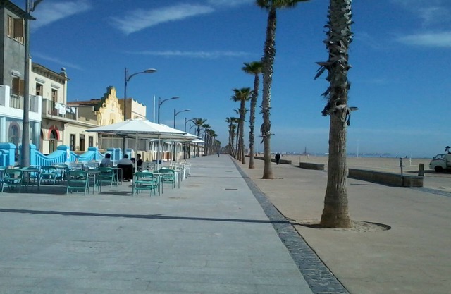 Apartment next to the beach