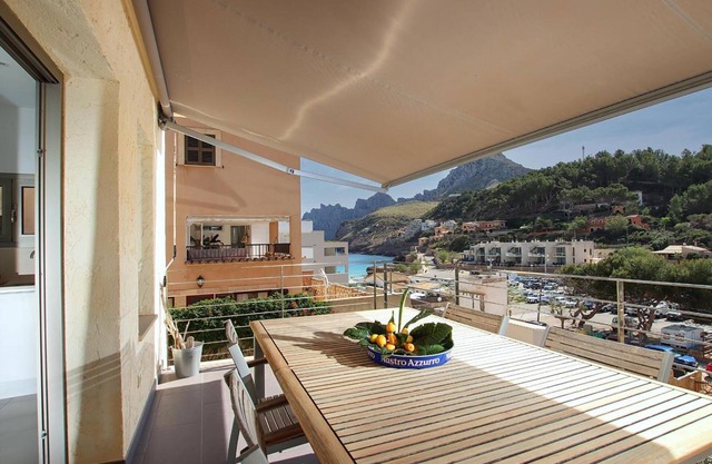 Apartment 'Nuria' with Private Terrace, Wi-Fi and Air Conditioning