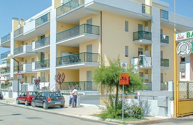 Apartment on the third and last floor with elevator in Villa Rosa di Martinsicuro, ideal for a quiet