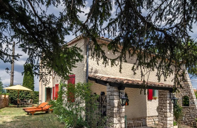 Apartment on 1st floor, village on short distance