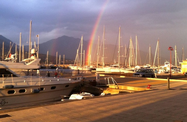 Apartment on the heights of Propriano