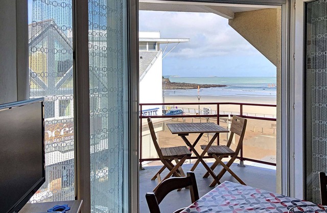 Apartment overlooking the seven islands in Perros Guirec