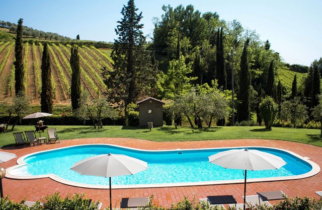 Apartment 'Rustico Con Piscina' with Shared Pool, Private Garden and Wi-Fi