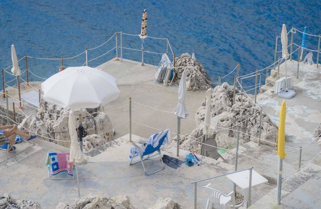 Apartment "Sea House on the Rocks" with Private Terrace & A/C