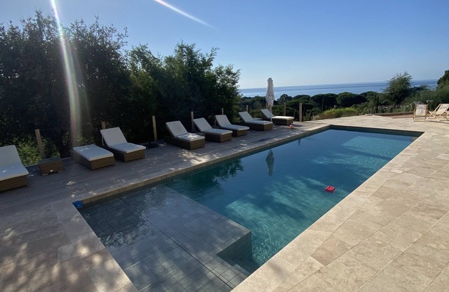 Apartment sea view private pool