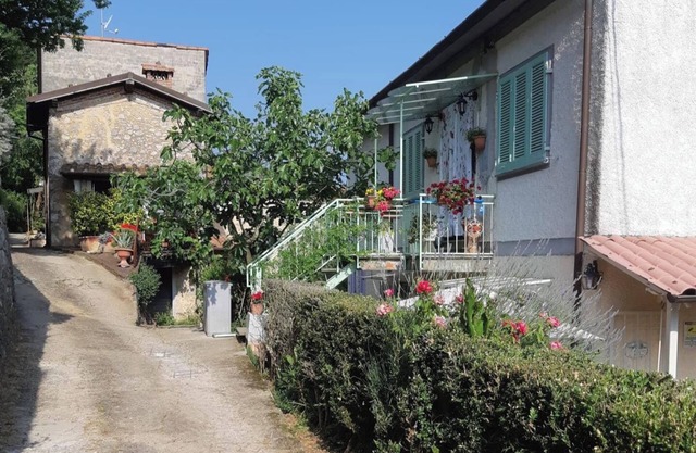 Apartment - Sleeps 2, Balcony & Parking