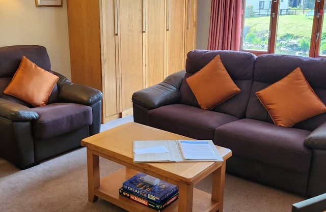 Apartment - Sleeps 4 - River View - Pet Friendly