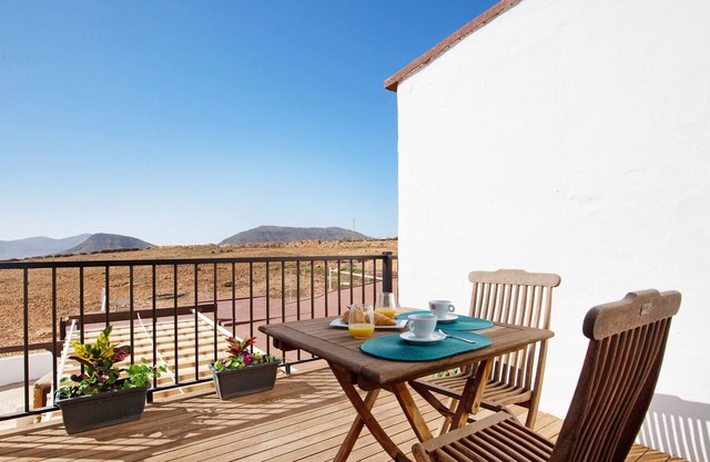 Apartment "Sunset Rural" with Private Open Terrace & Wi-Fi