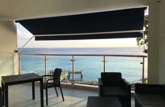 Apartment T2 direct access to the sea Private pontoon