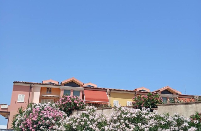 Apartment 'The Lion's Head' with Private Terrace, Wi-Fi and Air Conditioning