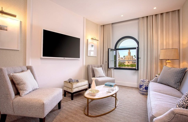 Apartment Torre del Oro View. Betis XXI