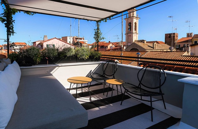Apartment 'Torri e Tramonti' with Private Terrace and Air Conditioning