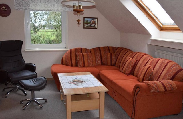 Apartment upstairs, shower, WC, 1 bedroom - Kröger, vacation apartment