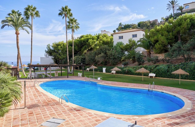 Apartment 'Villa Sol De La Molina' with Shared Pool, Wi-Fi and Air Conditioning