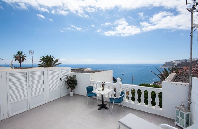 Apartment with 3 bedrooms and stunning sea view
