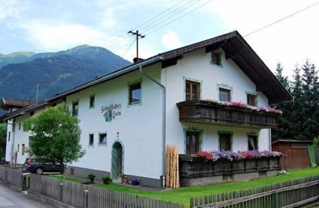 Apartment with free internet access