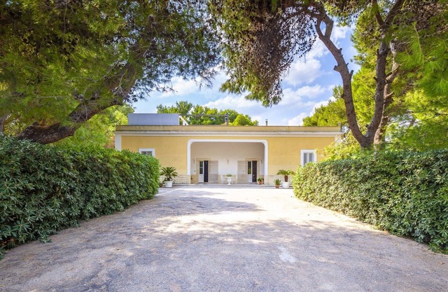 Apartment with direct access to the sea and the beach in Punta Prosciutto Salento