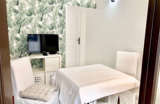 Apartment with kitchen Rue Saintcharles - Near beaugrenelle Tour Eiffel 75015PARIS