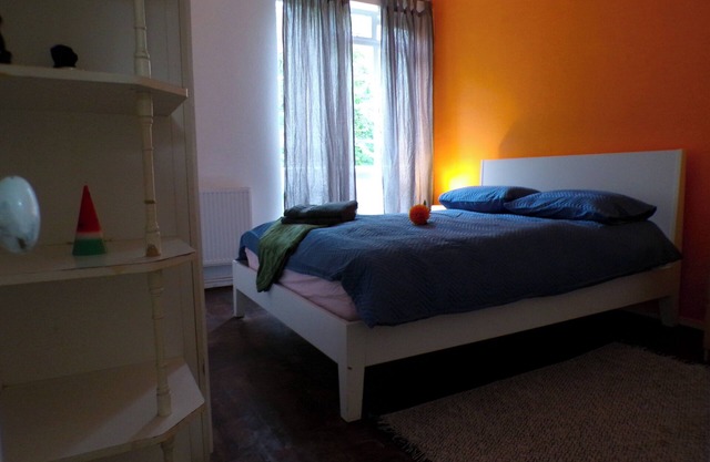 ApartmentSleeps7-Paddington-Balcony-Bbq-Ac