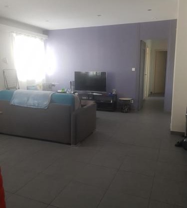 Apparemment proche de toutes commodités