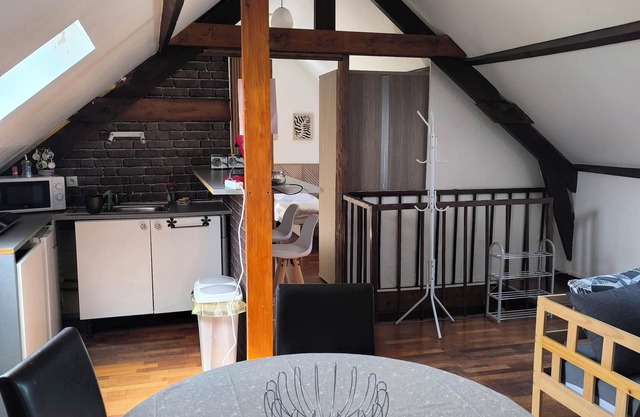 Appart 3 located 100m from the beach