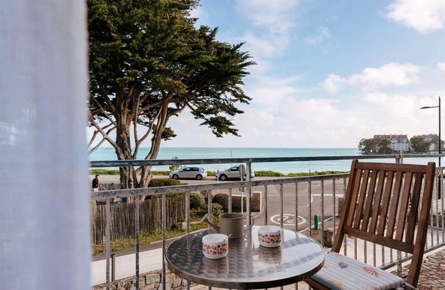 Appart 3P pour 4, plage à 20m, wifi, balcon - FR-1-477-225