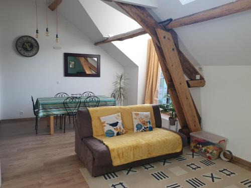 Appart avec terrasse, AirCon & parking clos