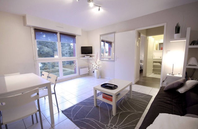 Appart. T2 * de Standing à St Malo center (calme et Mer à 300 m.)