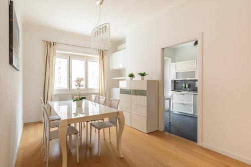 Appartamento Elegante e Luminoso con Metro Vicina