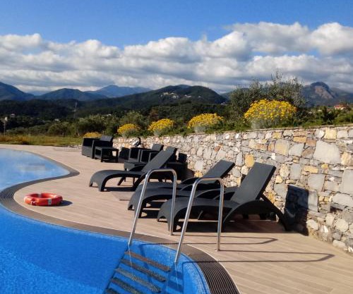 Appartamento Taggiasca con piscina - Riva Trigoso