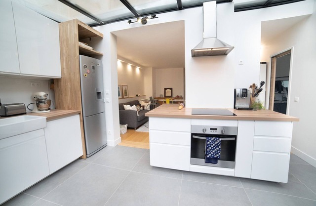 Appartement Familial Refait à Neuf Avec Jardin Proche Métros et Sites Olympiques