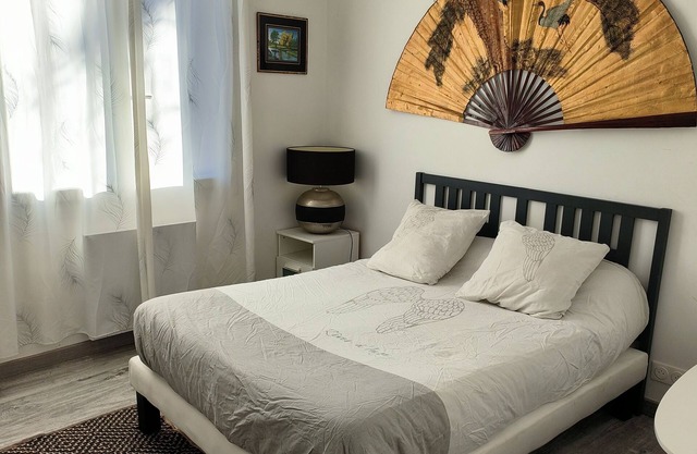 Appartement 2 Pièces a Becon les Bruyères a 7mn du Centre de Paris